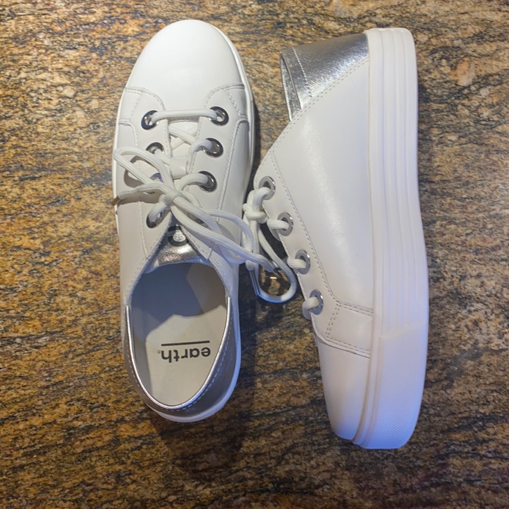 White platform leather sneakers -brand new